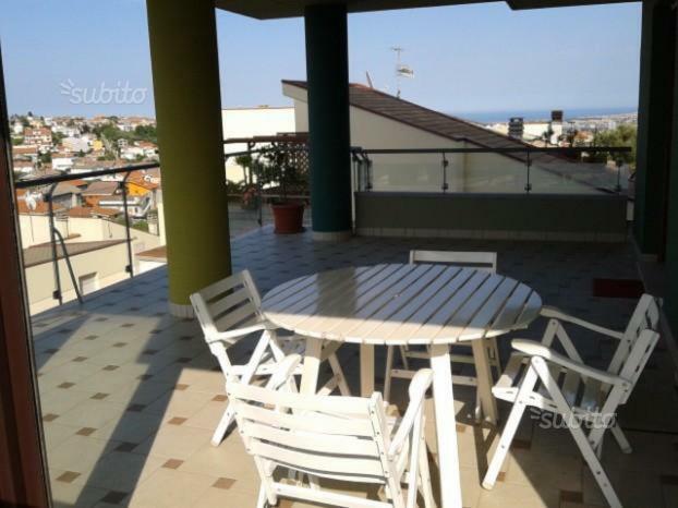 Bellavista - Pescara Colli Apartment ภายนอก รูปภาพ